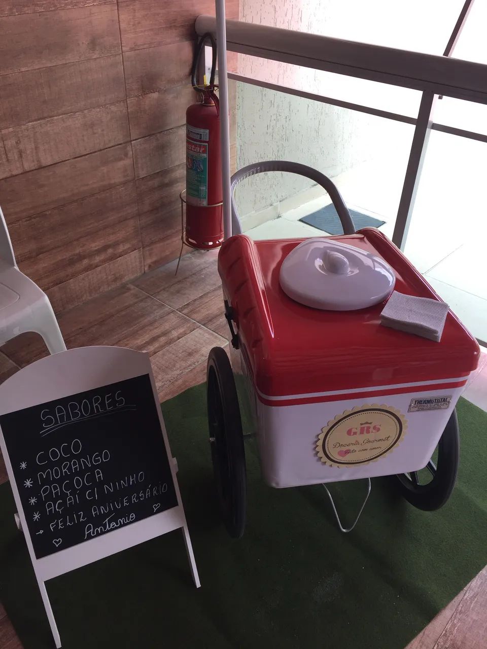 CARRINHO DE PICOLÉ, SORVETE E SACOLÉ