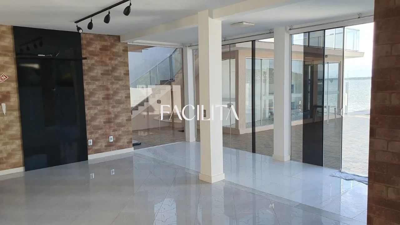 Casa com 5 quartos no bairro Lagoa da Conceição, Florianópolis. - Foto 4