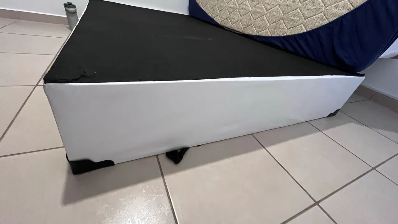 Box de cama casal em couro  - Foto 3