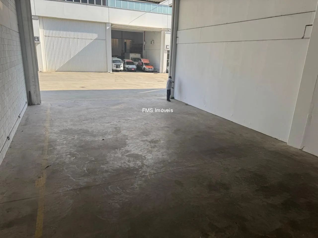 Galpão com 1100m2 em Jandira/SP - Foto 2