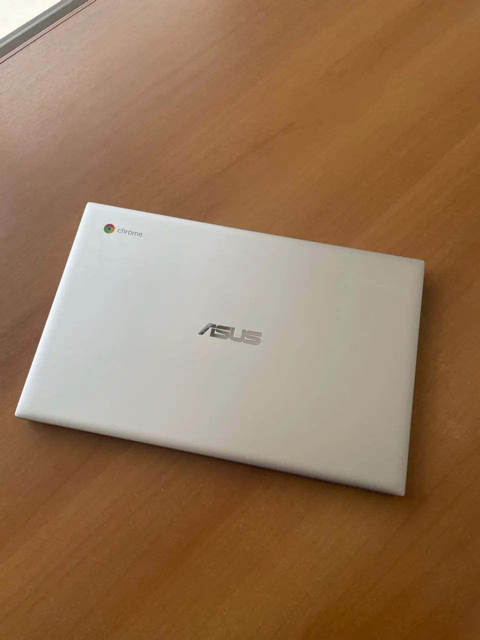 ASUS Chromebook C425T - Intel Core m3, 8GB RAM, 64GB eMMC