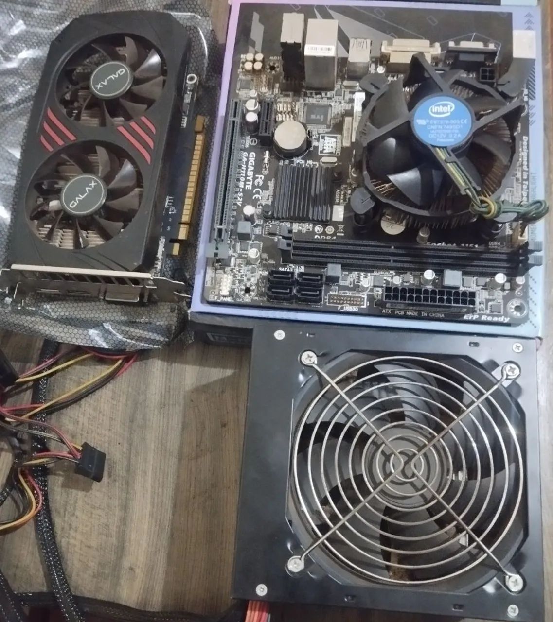 Kit Placa de vídeo, Placa mãe, Processador e Fonte