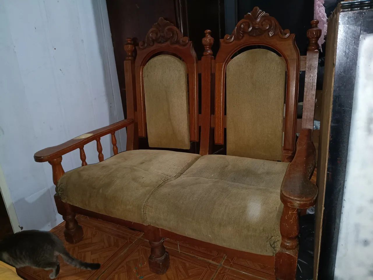 Sofá de madeira de qualidade antigo vintage - Foto 5