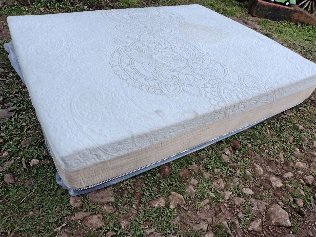 Com entrega colchão Queen molas ensacadas  - Foto 4