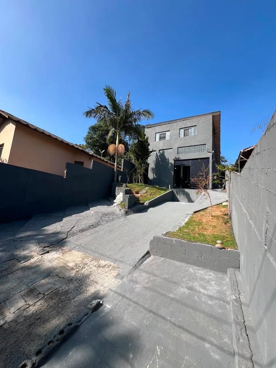 Galpão para alugar em Cotia, Jardim Adelina, com 600 m² - Foto 2
