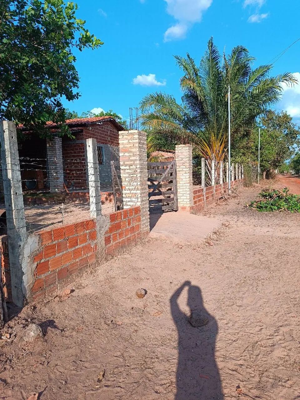 Vendo terreno com casa pronta para mora 