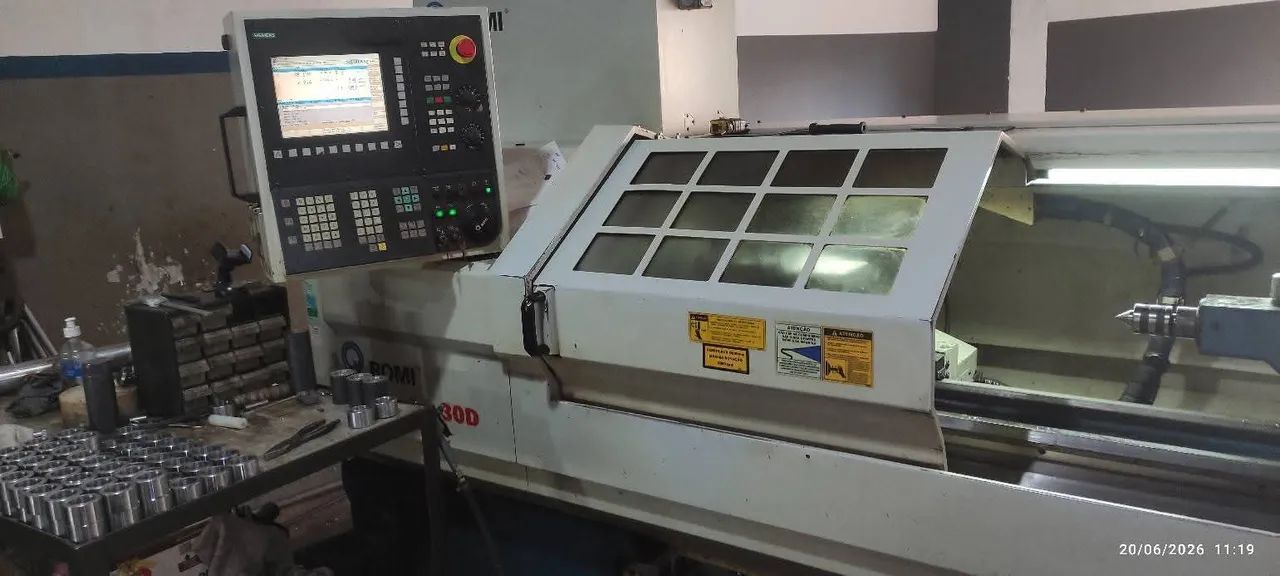 Torno CNC romi