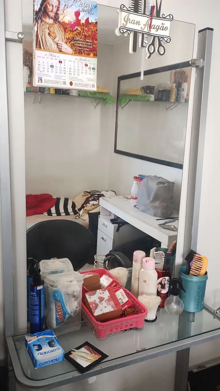 Vendo móveis para salão de beleza