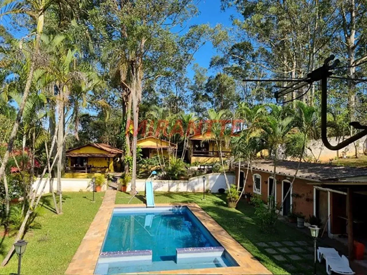 CHÁCARA COM AMPLO TERRENO E ESTRUTURA COMPLETA  RIO ABAIXO - Foto 3