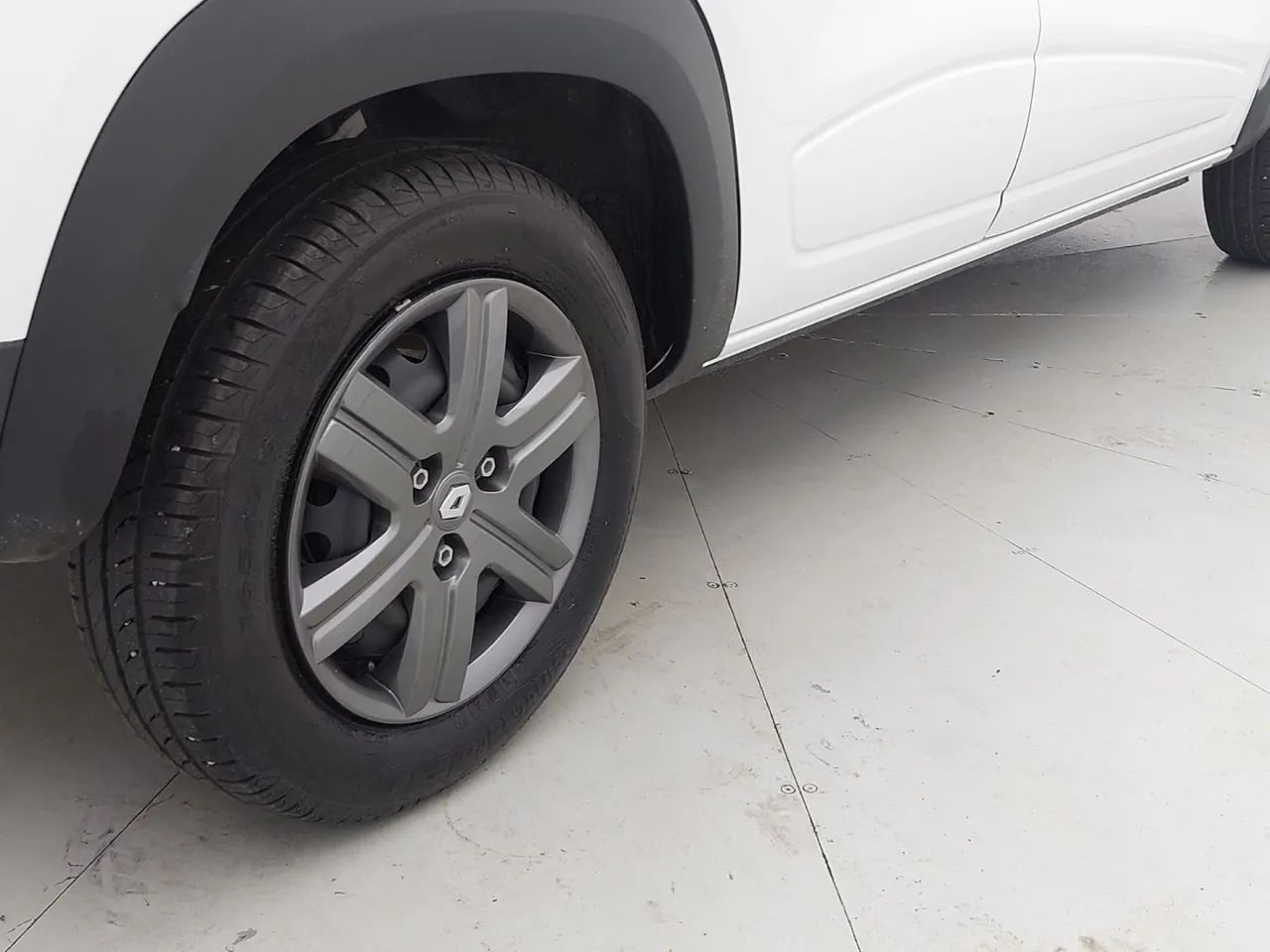 Renault Kwid 1.0 Zen, foto 14 de 18