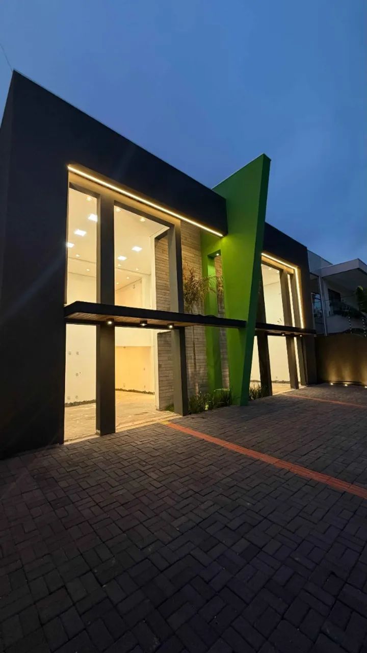 Prédio Comercial à Venda Santa Rosa - 14 Salas - Ideal para Clinicas ou Escritórios 