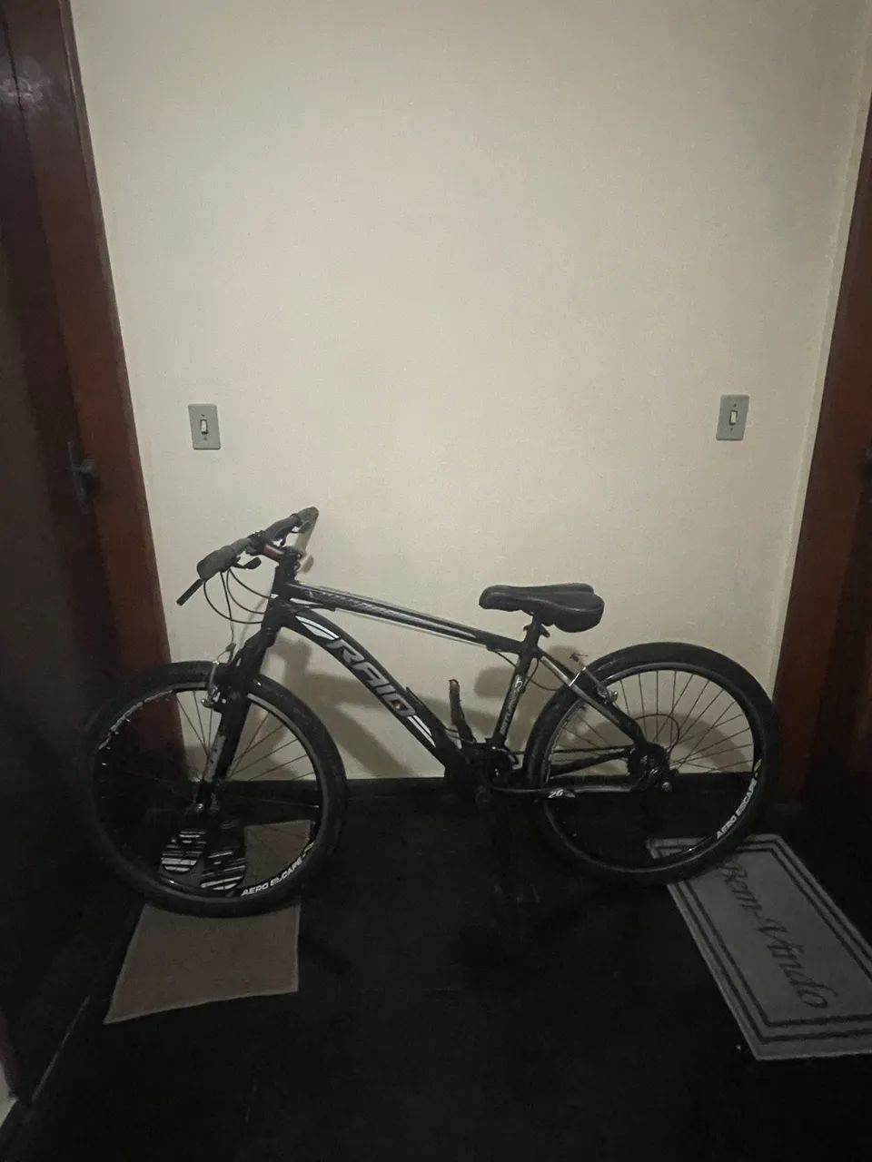 Vendo bicicleta aro 26  aceito proposta - Foto 2