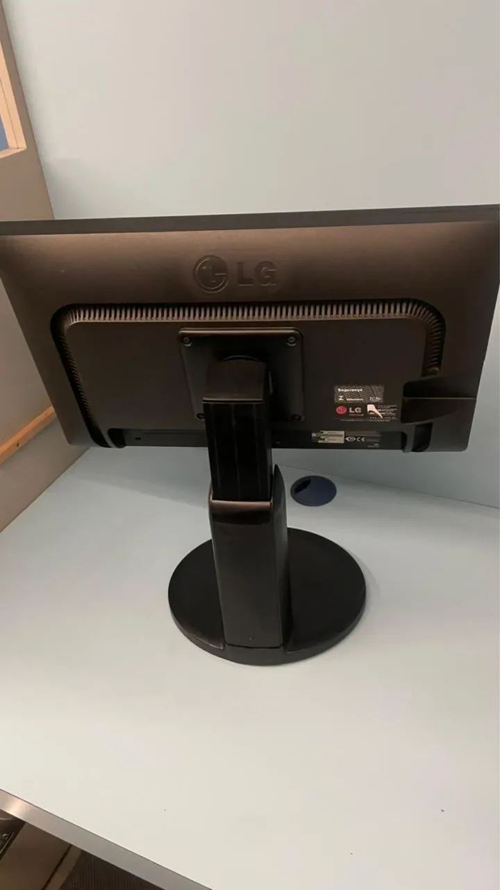 Monitor LG Flatron E2011 - Foto 4