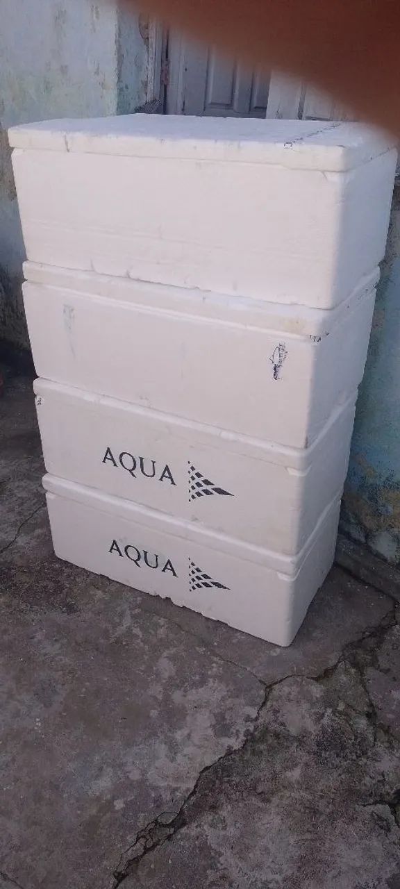 Caixas térmica de isopor com 80 litros 