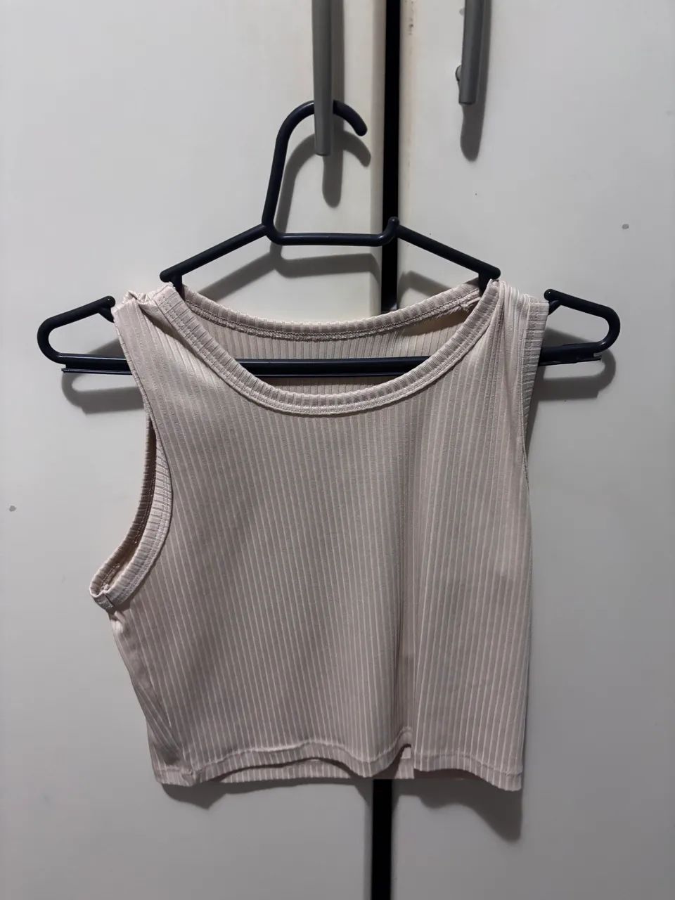 Cropped bege
