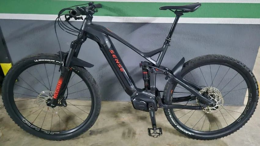 Sense impulse e-trail comp