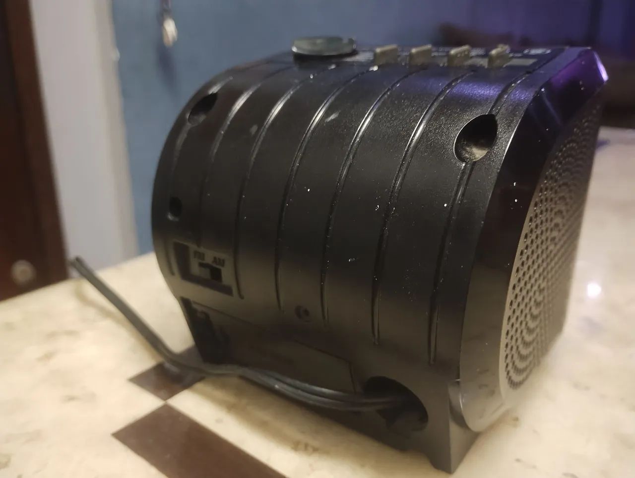 Rádio Relógio AM/FM  General Eletric  110 volts  - Foto 4