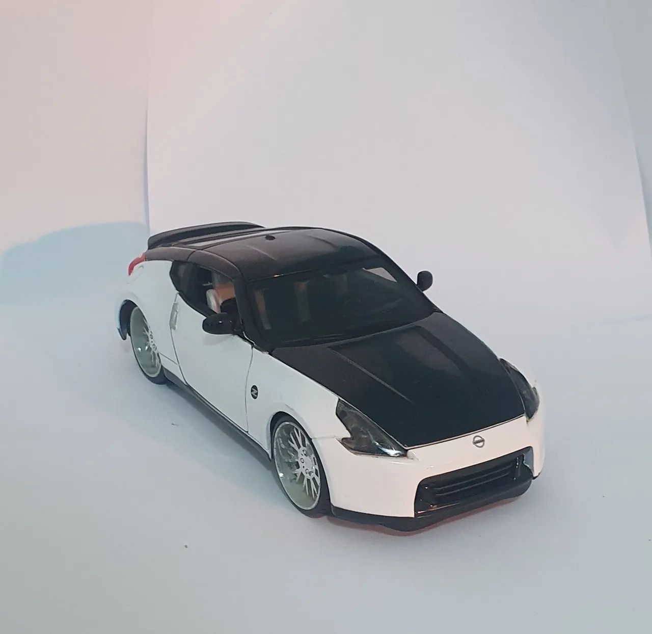 Miniatura 1:24