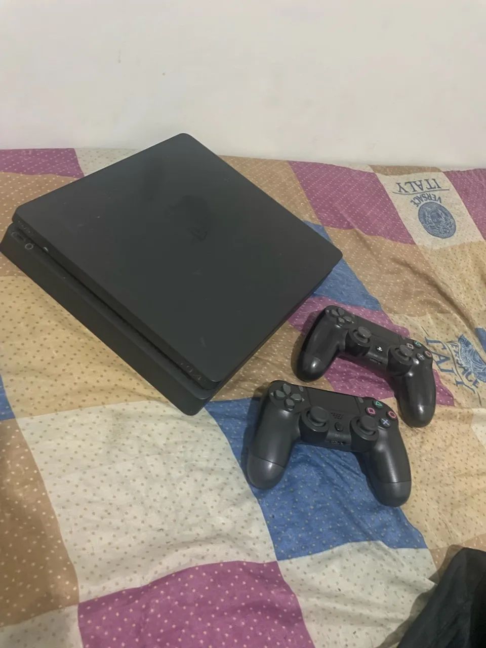 Ps4 slim semi novo
