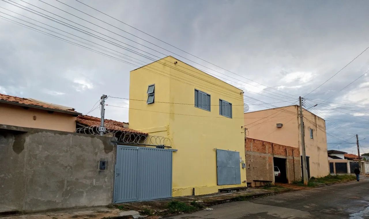 Casa com cômodo comercial em Catalão Goiás  - Foto 3