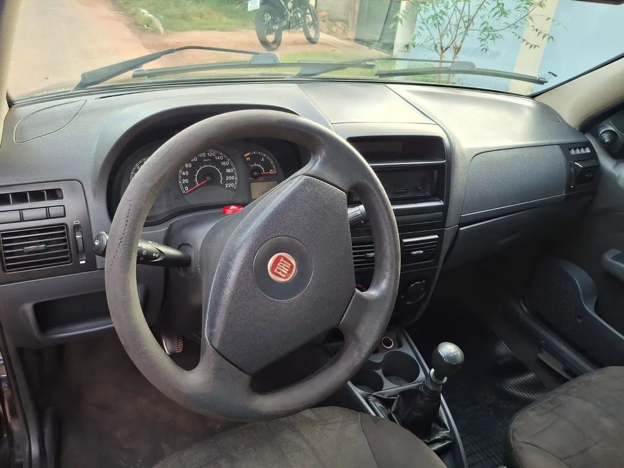 Fiat Siena EL Celeb. 1.4 MPI Fire Flex 8V 4P 2012 - Foto 2
