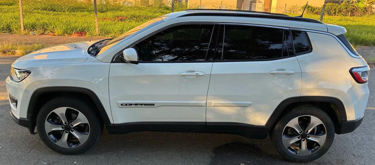 Jeep Compass Longitude 2.0 4X2 Flex 16V Aut. 2018 - Foto 4