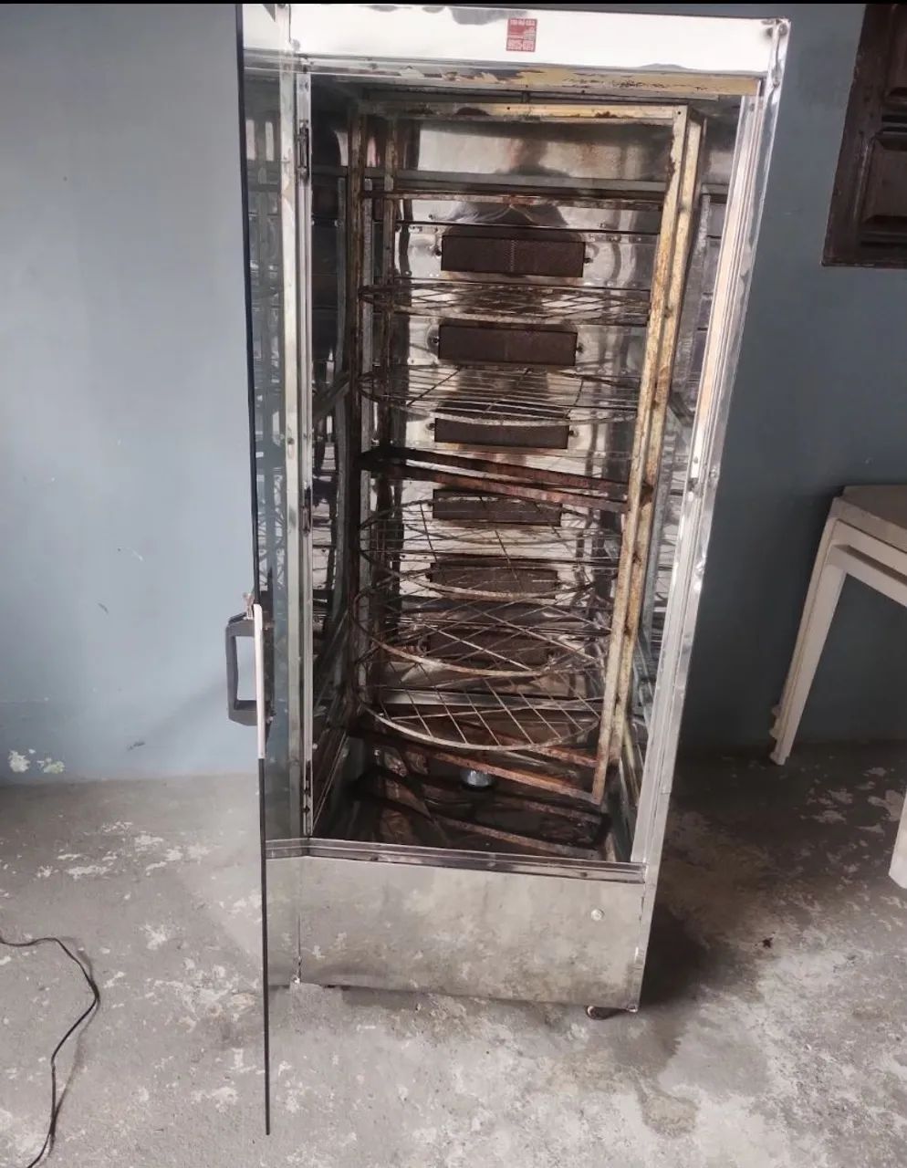 Vendo galeteira funcionando normal  - Foto 2