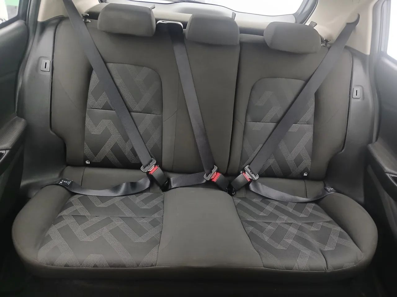 Chevrolet Onix Hatch 1.0 12V Flex Mec. 4P, foto 18 de 18