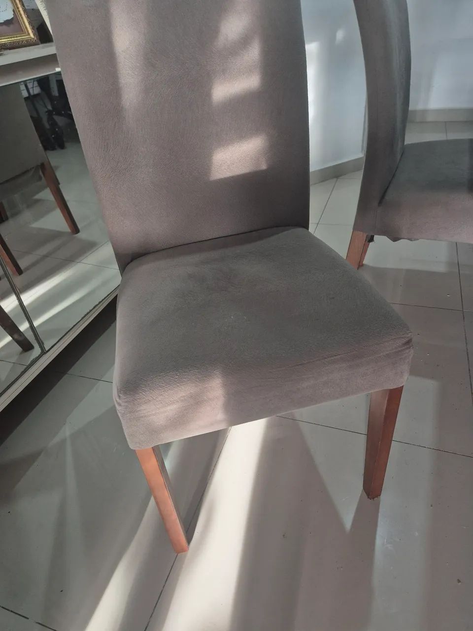 MESA MACIÇA COM 6 CADEIRAS  - Foto 4