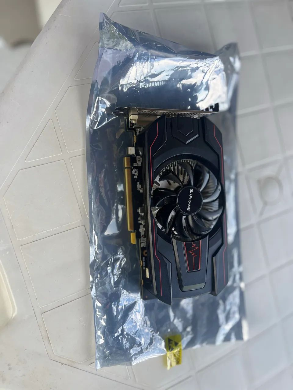 Placa de Vídeo Sapphire Radeon RX 560 Pulse, 4GB GDDR5, 128Bit - Foto 2