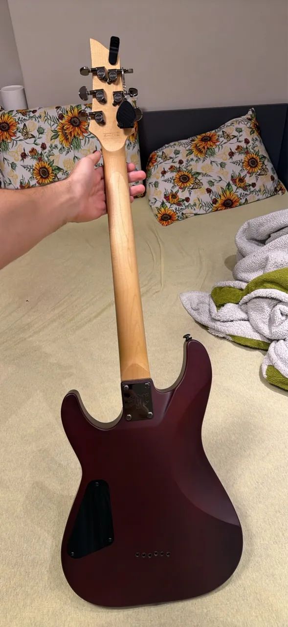 Guitarra Schecter SGR C-1 Walnut Satin - Foto 2