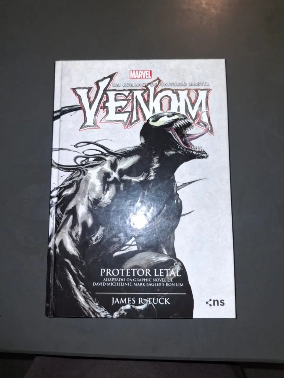 LIVRO - VENOM PROTETOR LETAL - Foto 2