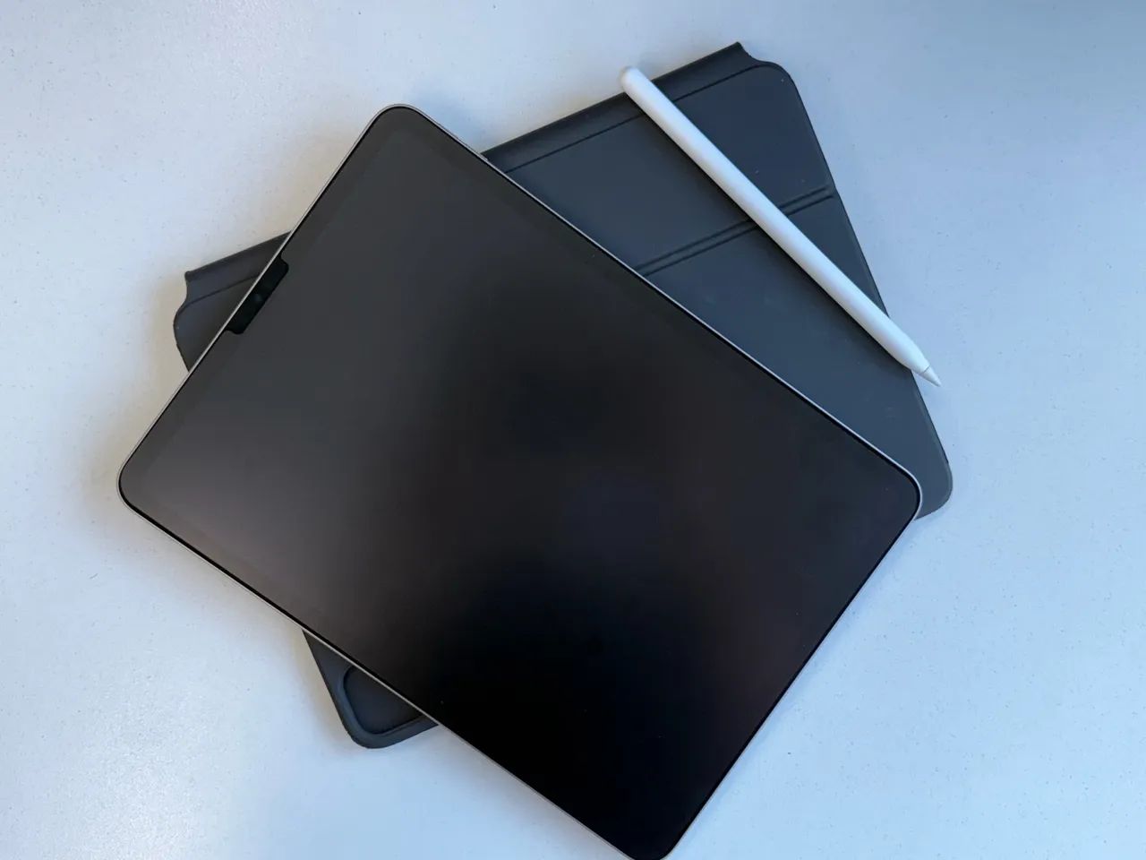 iPad Pro 11 pol 4° Geração + Keyboard + Apple Pencil