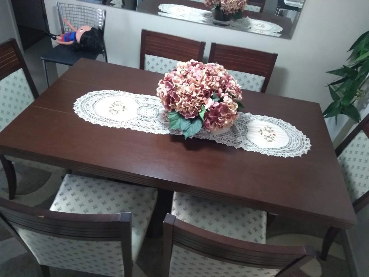 Mesa de Jantar + 6 Cadeiras - Foto 3