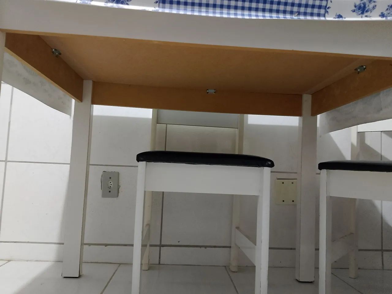 Mesa com cadeiras - Foto 5
