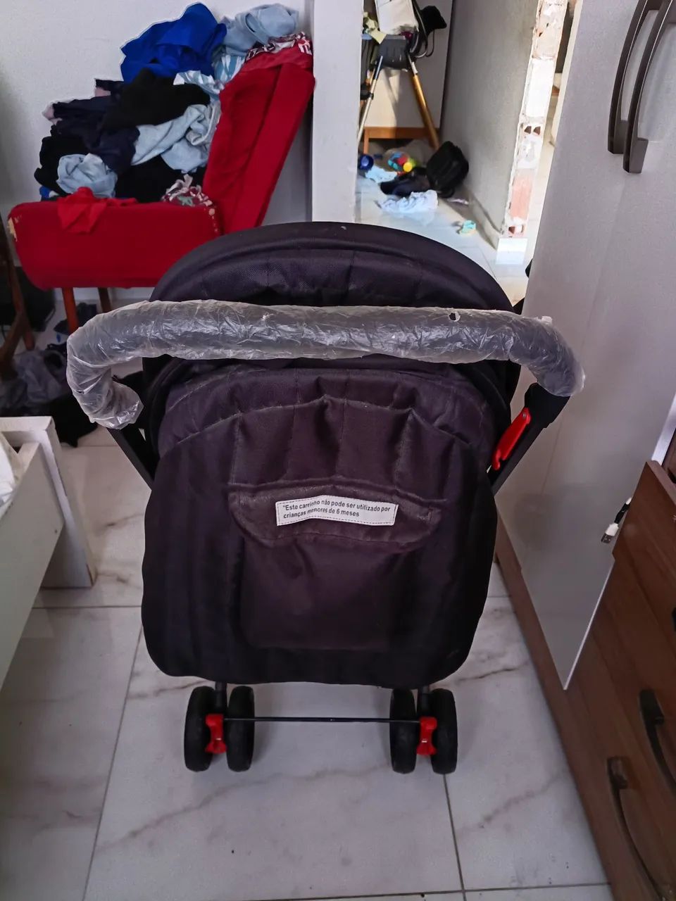 Carrinho de bebê semi novo  - Foto 2