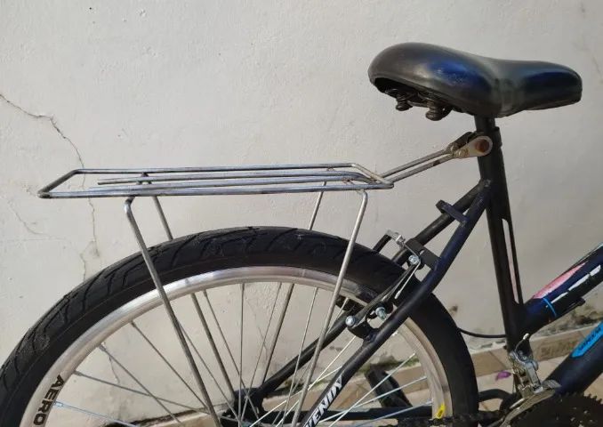 Bicicleta Wendy preta aro 26 usada - Foto 5