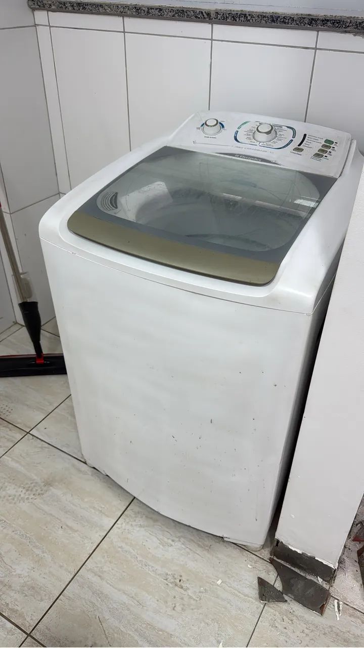 Máquina de lavar roupas 