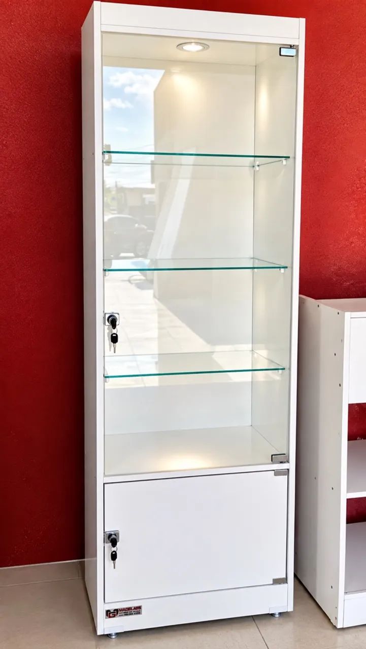 Vitrine com iluminação 