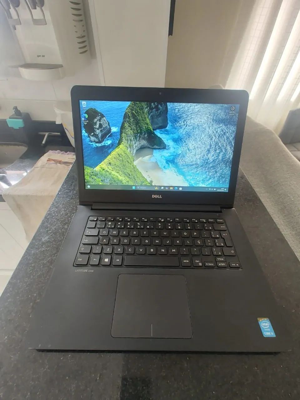 Notebook DELL core i5 6 gigas
