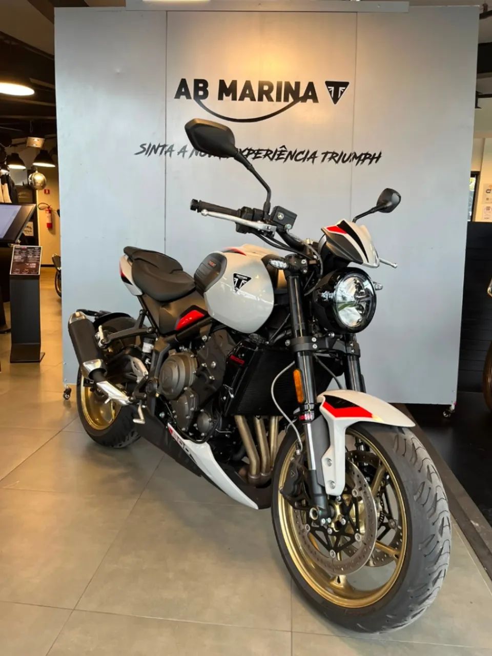 Triumph Trident 800 - Foto 4