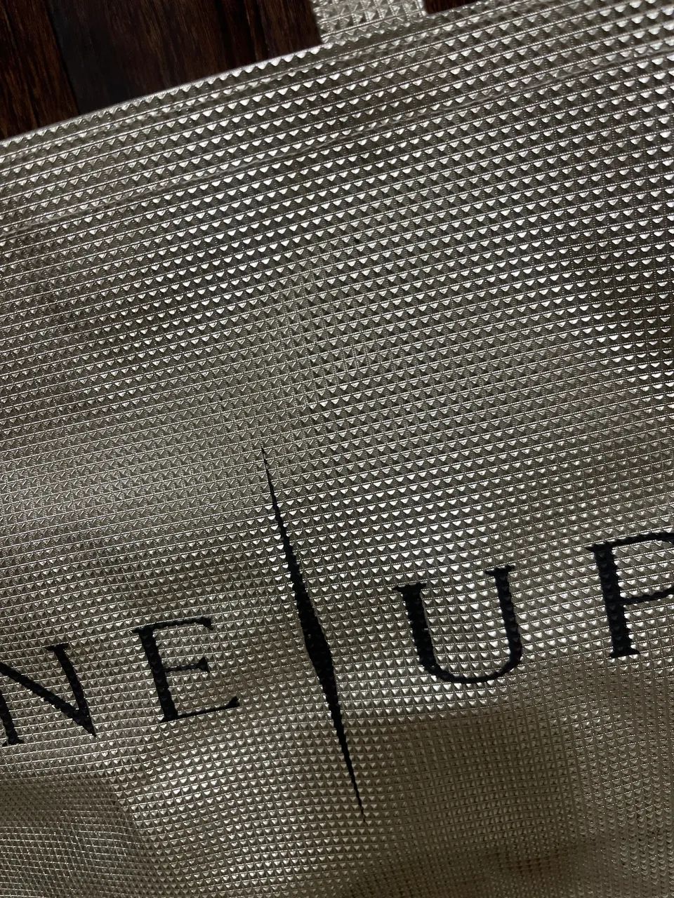 Bolsa ONE UP dourada  - Foto 5