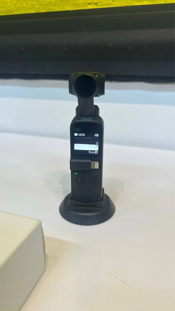 Dji Osmo Pocket 4k Câmera Portátil Estabilizada 3 Eixo Preta - Foto 3