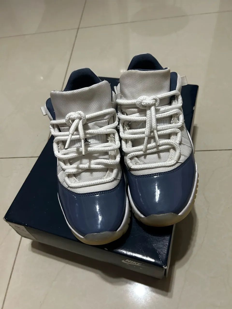 nike jordan 11 low 