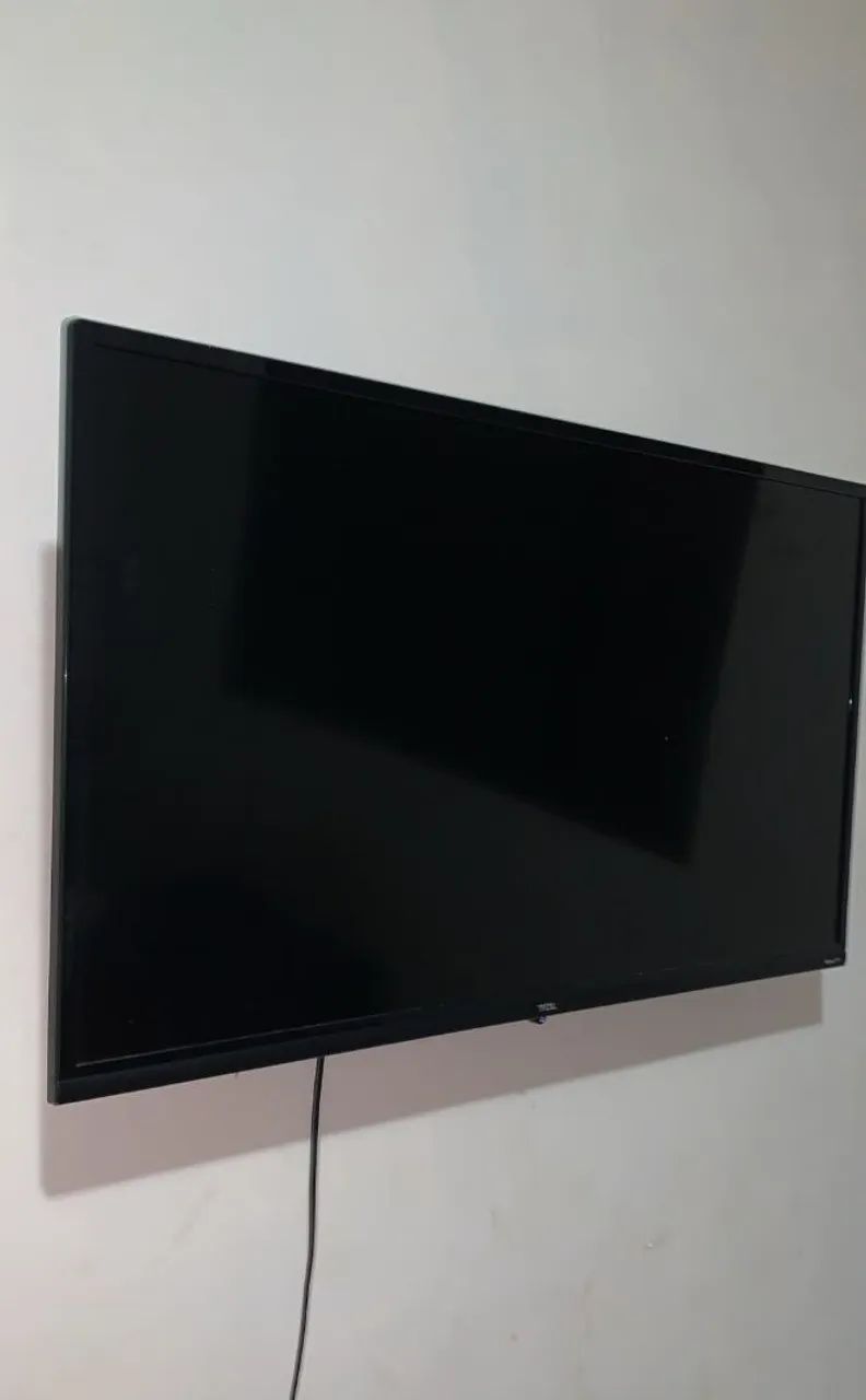 Vendo smartv TCL Roku 32 polegadas  - Foto 2