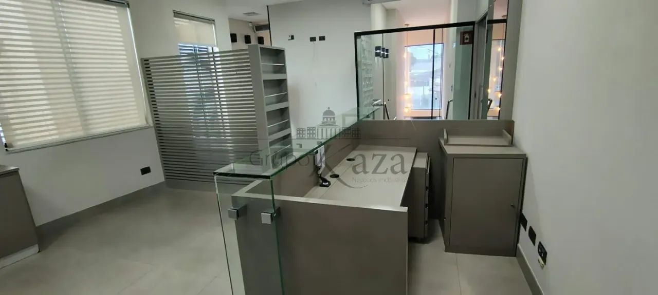Ponto Comercial e Sala Comercial - Centro - Jacareí - 3 Salas amplas - 160m² - Foto 3