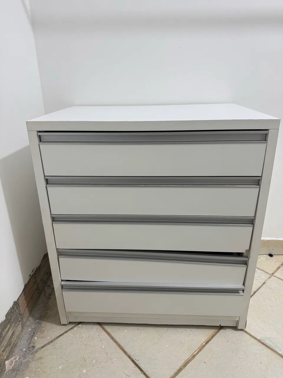 Guarda roupa e cômoda 