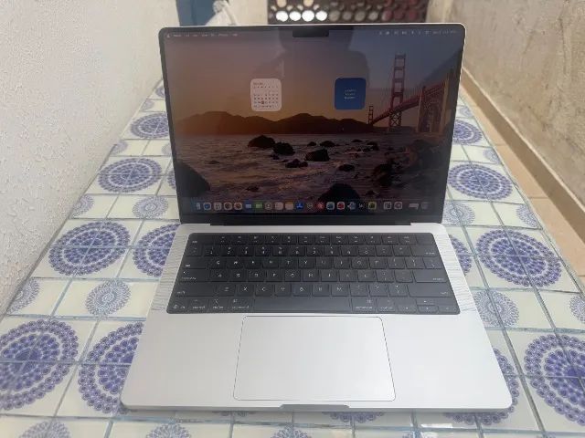MacBook Pro M5