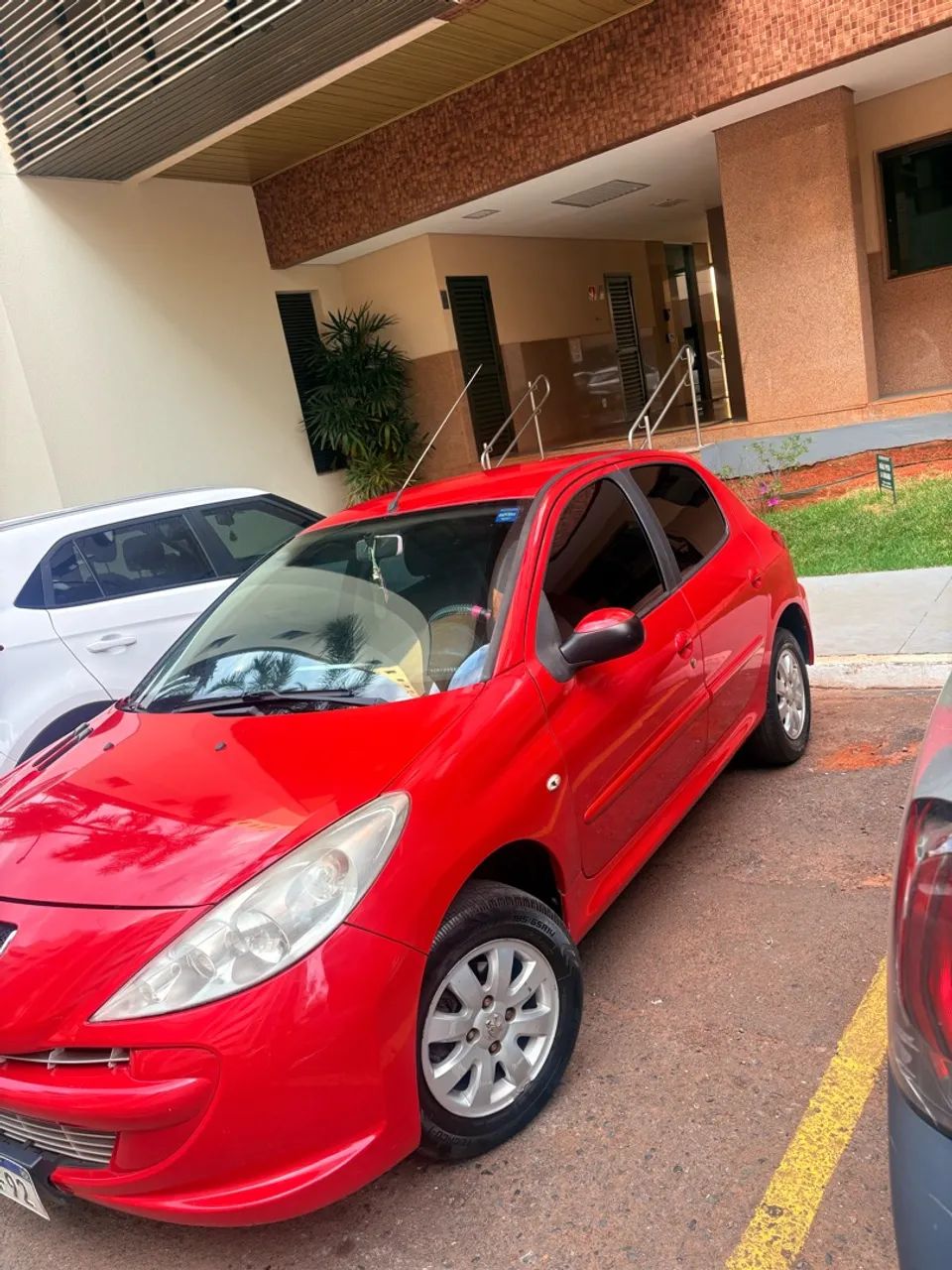 Peugeot 207 207 XR 1.4 FLEX 8V 5P 2013