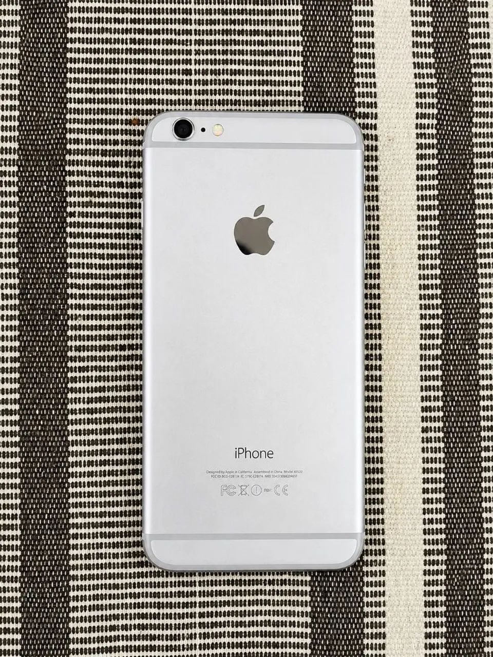 iPhone 6 Plus à Venda - Ótimo Estado e Funcionando Perfeitamente - Foto 2